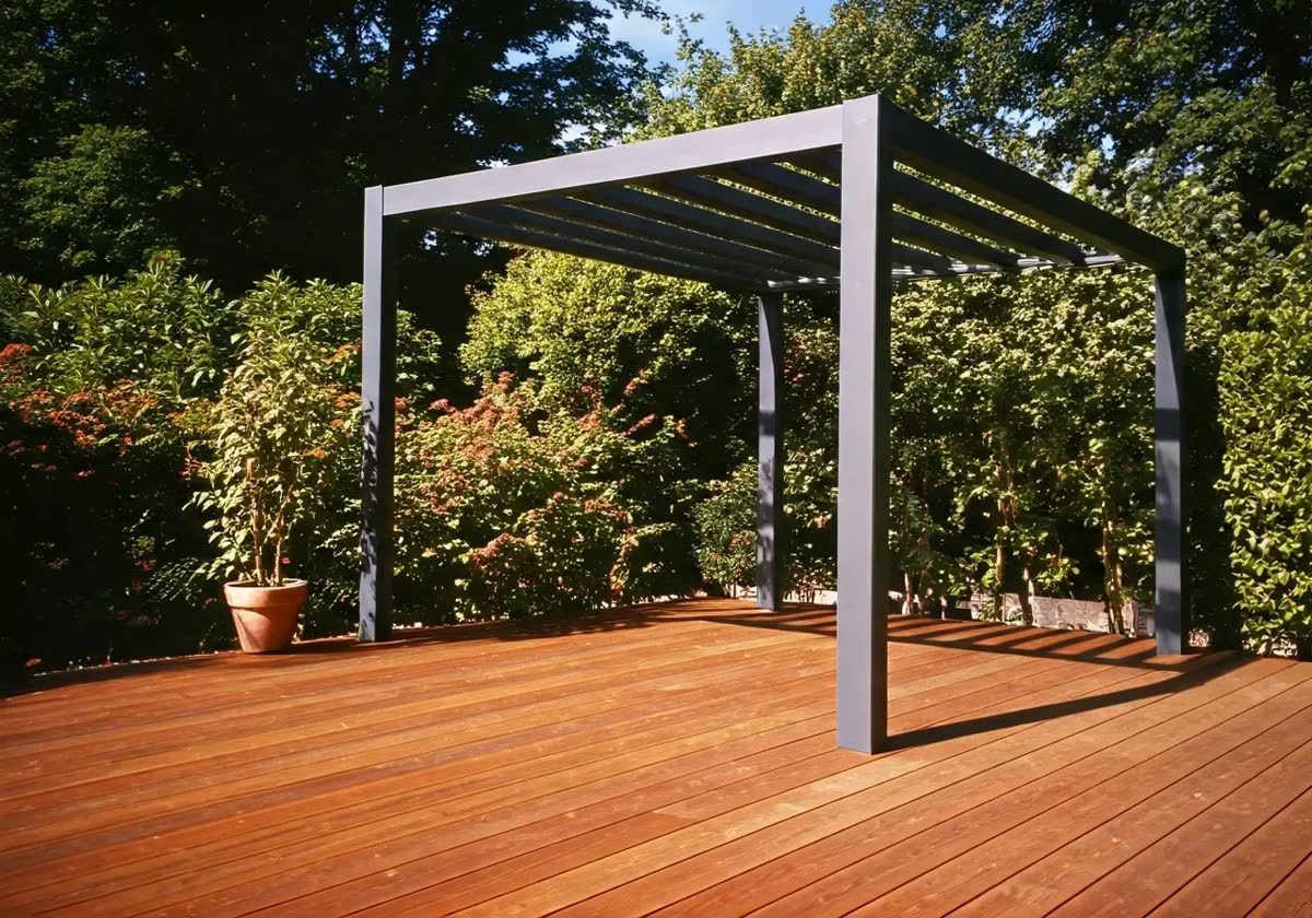 8 Ways an Aluminum Pergola Transforms Your Backyard